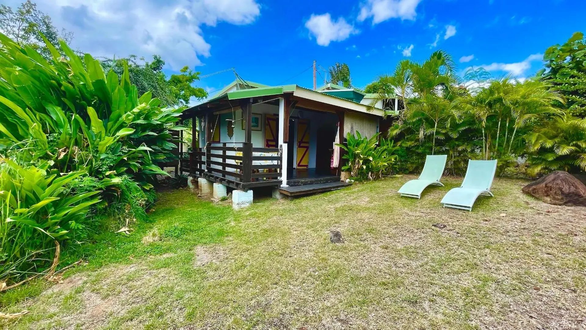 Gites Les Calebassiers Deshaies 0*,  Guadeloupe